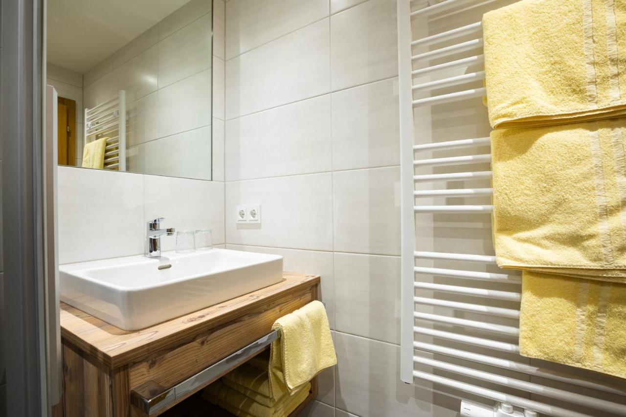 Appartements Hochlega Neukirchen am Grossvenediger Bagian luar foto