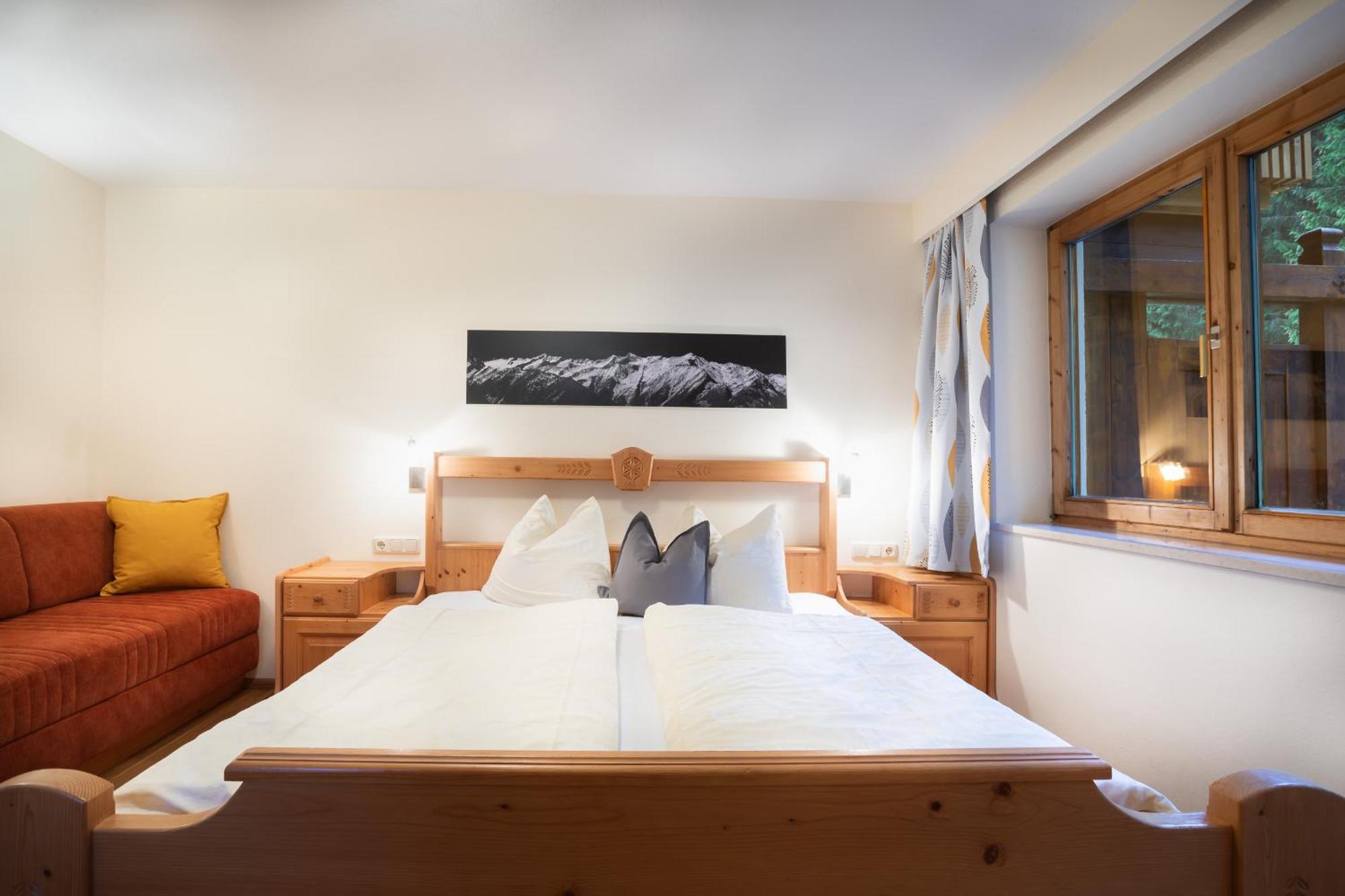 Appartements Hochlega Neukirchen am Grossvenediger Ruang foto
